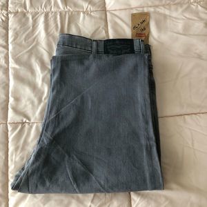 Brand new! Levi’s! No. 541. Size 40 x 30.